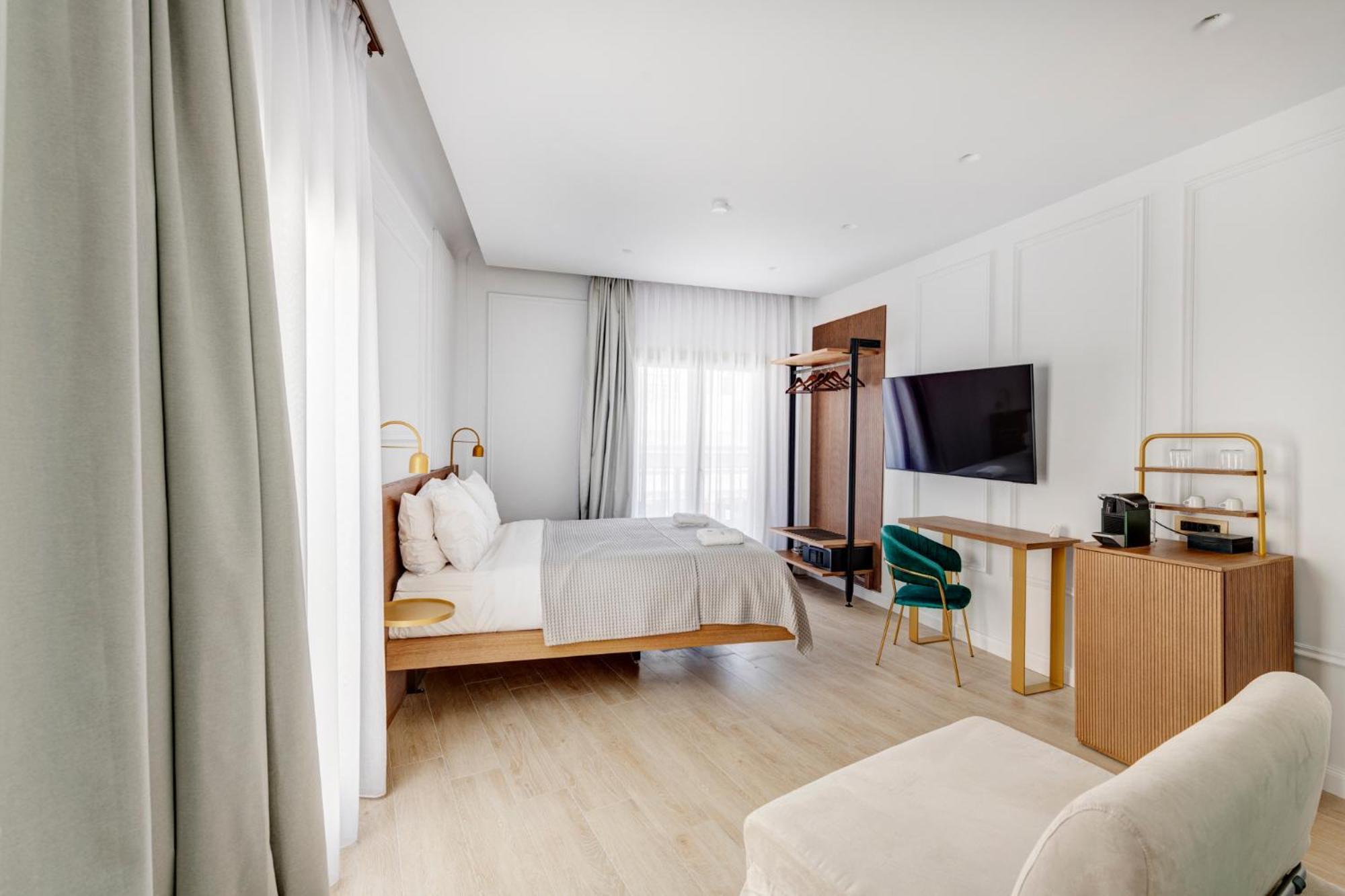 Eclectic Syros Bed & Breakfast Ермополи Екстериор снимка