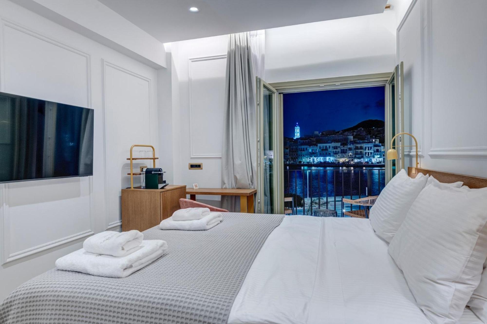 Eclectic Syros Bed & Breakfast Ермополи Екстериор снимка