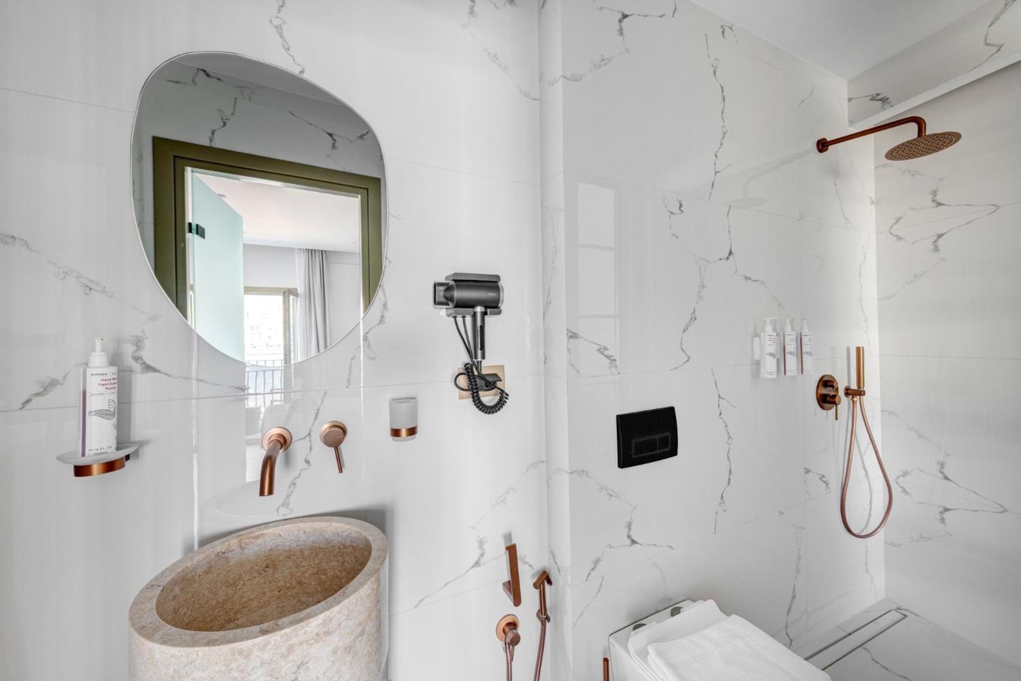 Eclectic Syros Bed & Breakfast Ермополи Екстериор снимка