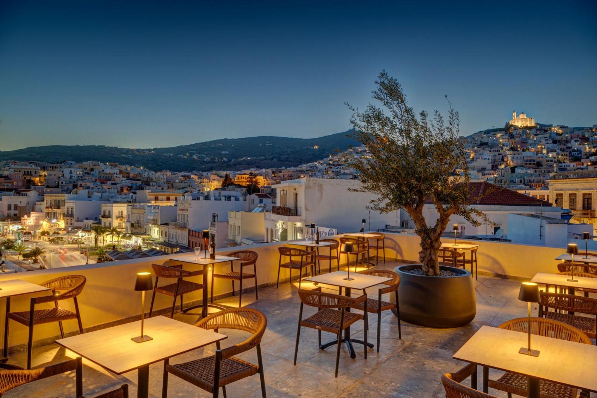 Eclectic Syros Bed & Breakfast Ермополи Екстериор снимка