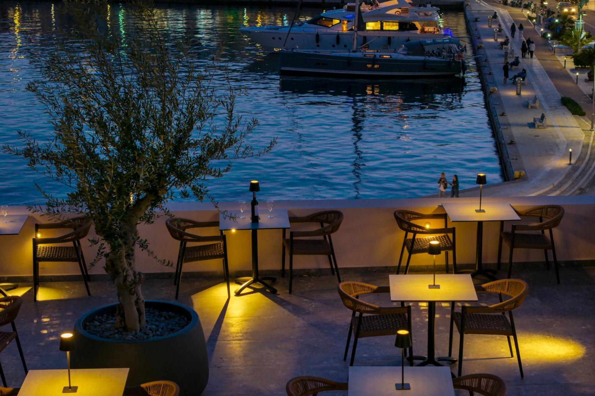 Eclectic Syros Bed & Breakfast Ермополи Екстериор снимка