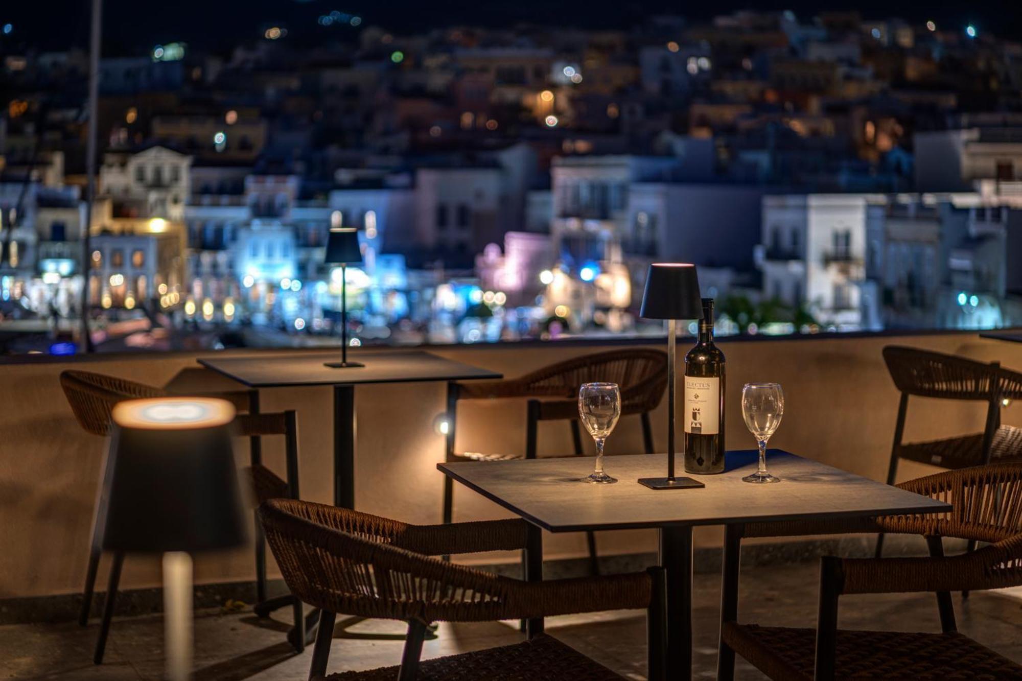 Eclectic Syros Bed & Breakfast Ермополи Екстериор снимка
