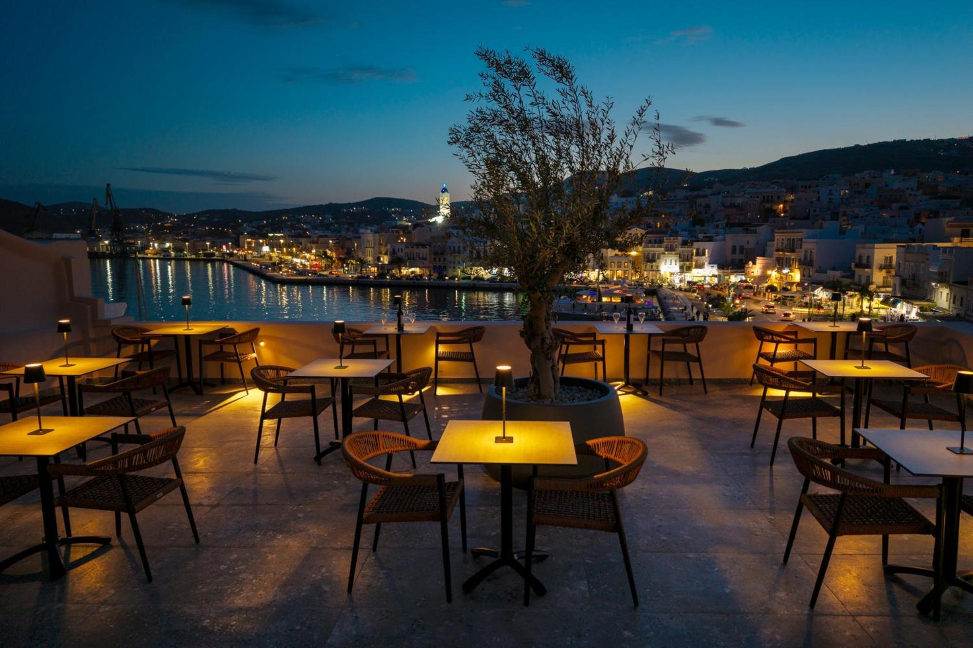 Eclectic Syros Bed & Breakfast Ермополи Екстериор снимка